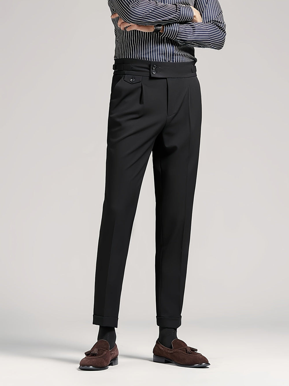 Men's Tailored Single-Pleat Wool Blend Trousers