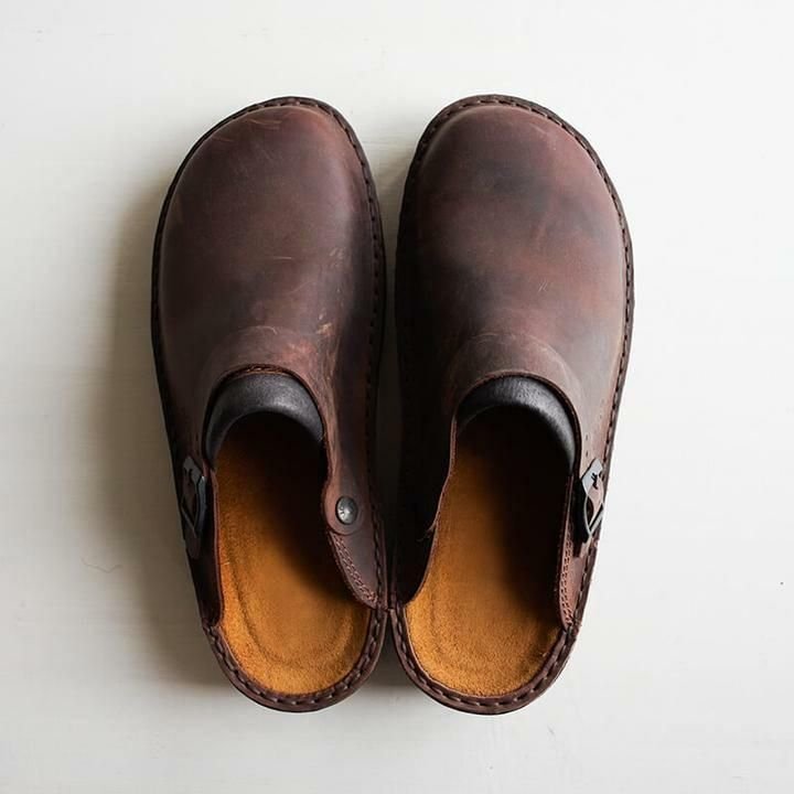 Men's Casual Slip-On Leather Closed Toe Mules
