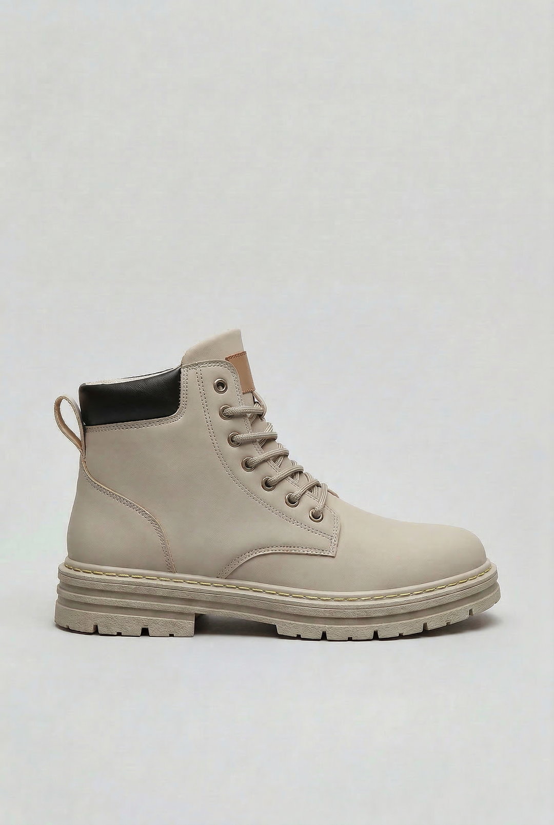 Men's Classic Leather Lace-Up Boots with Chunky Lug Sole