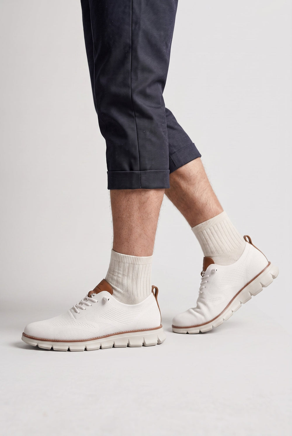 Men's Casual Knit Upper Sneakers with Double Pull Tabs