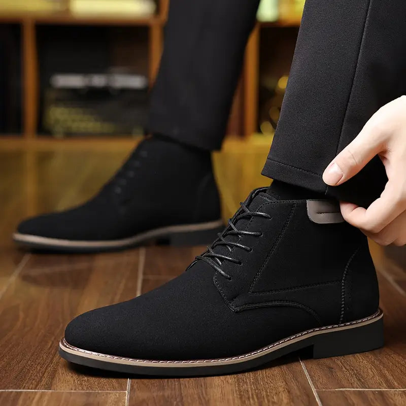 Men's Retro Leather Mid-Top Lace-Up Shoes