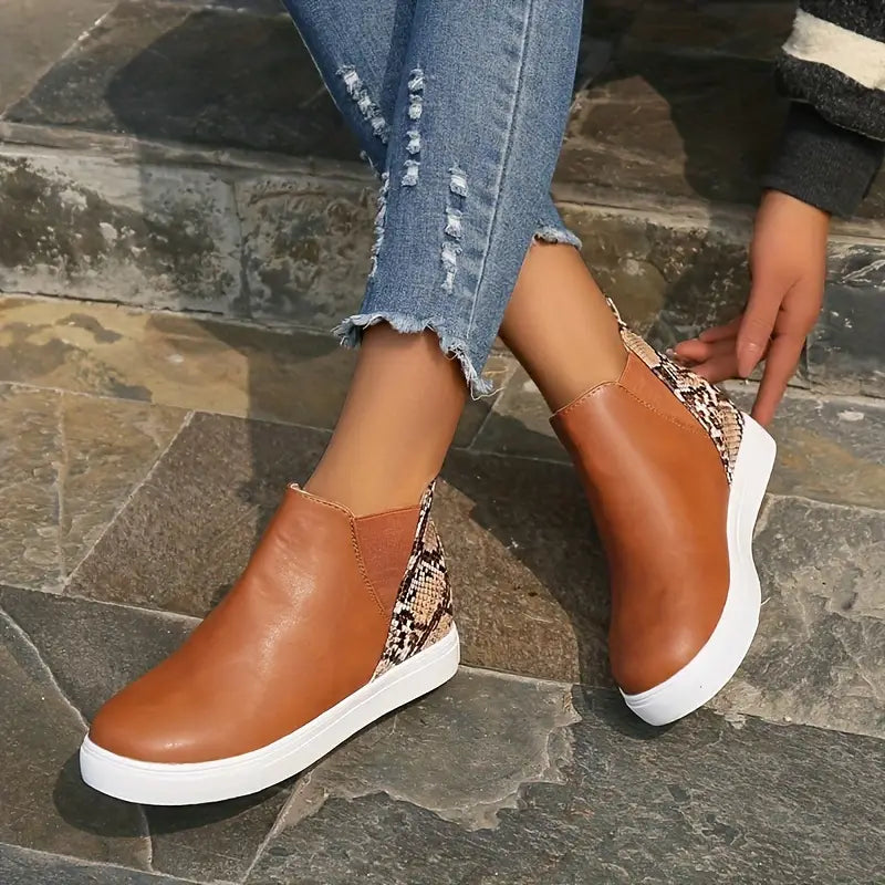 Women's Trendy Snakeskin Leather Chelsea Ankle Boots