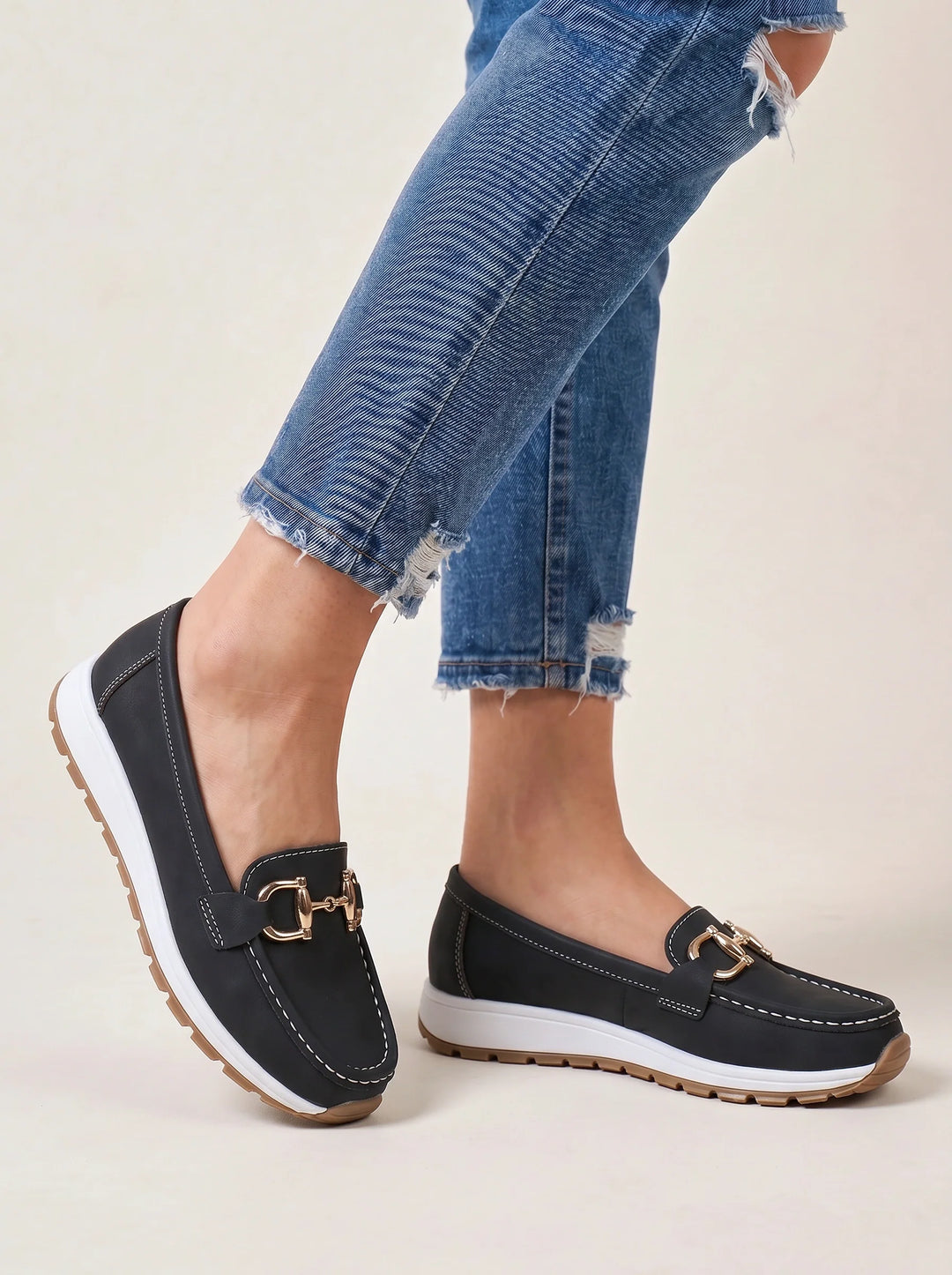 Women's Casual Leather Platform Loafer Flats with Contrast Stitch