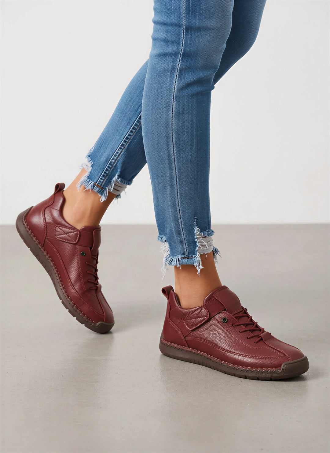 Women's Casual Leather Lace-Up Sneakers