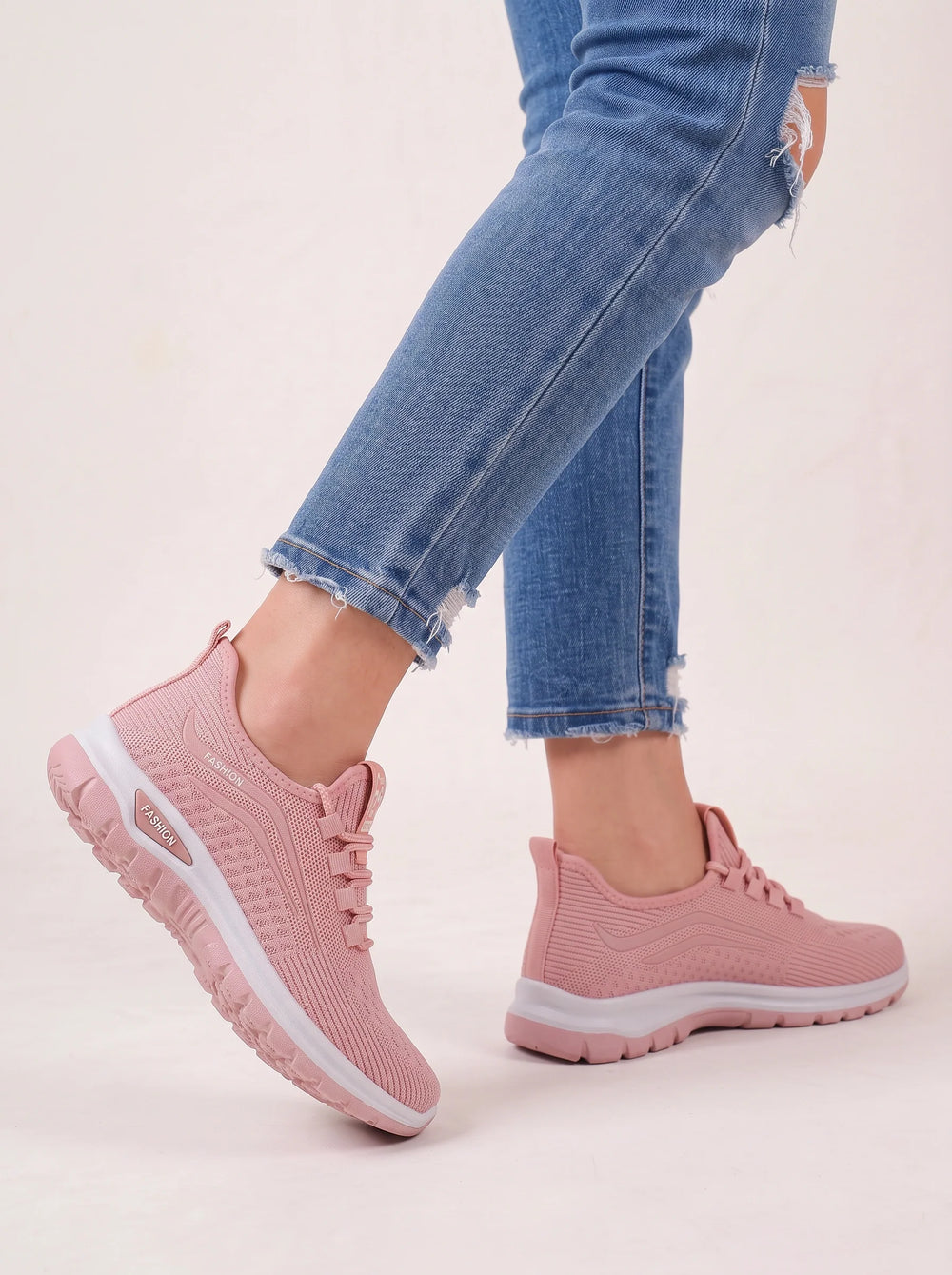 Women's Lightweight Breathable Mesh Slip-On Walking Sneakers
