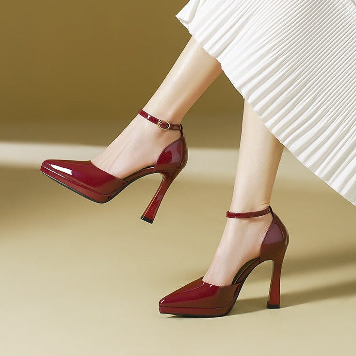 Women's Elegant Pointed Toe Leather Block Heel Pumps